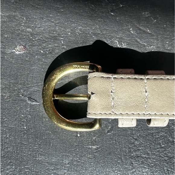 NEXT TO NEW COACH LEATHER BELT WITH SOLID BRASS BUCKLE. SIZE 2XL OR 44’ BEIGE - Picture 4 of 11